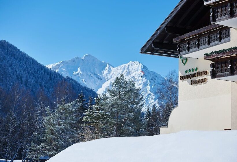 Boutique Hotel Herzhof   Garni Appartements   Adults Only