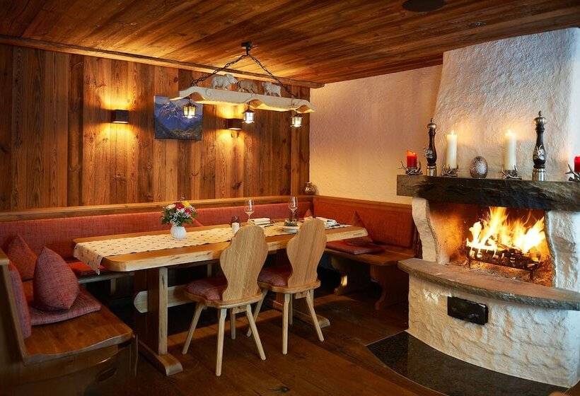 Boutique Hotel Herzhof   Garni Appartements   Adults Only