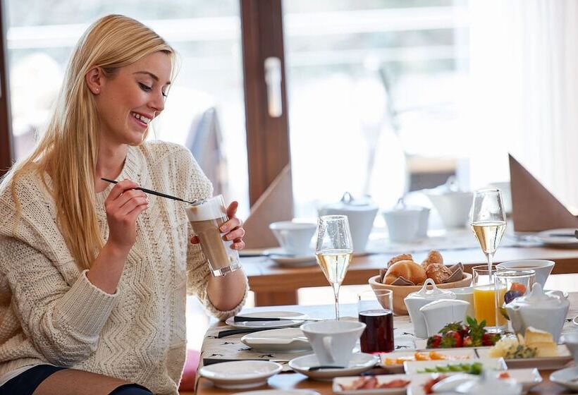 Boutique Hotel Herzhof   Garni Appartements   Adults Only