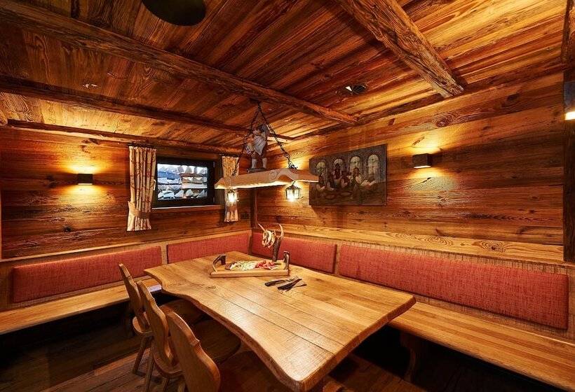 Boutique Hotel Herzhof   Garni Appartements   Adults Only