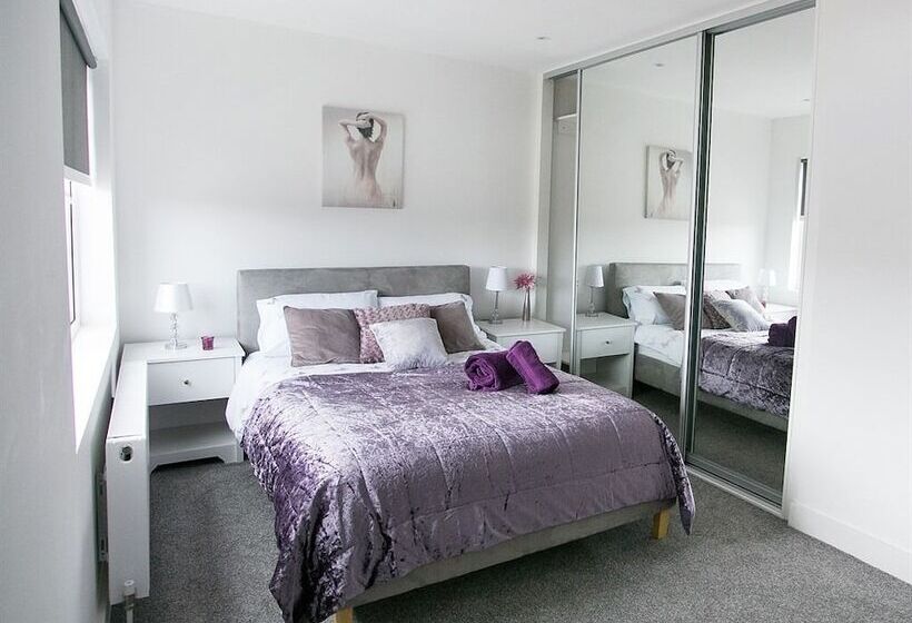 Coast & City Apartments