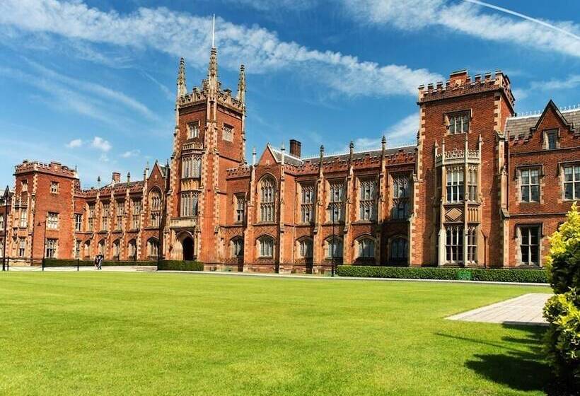 Coast & City Apartments