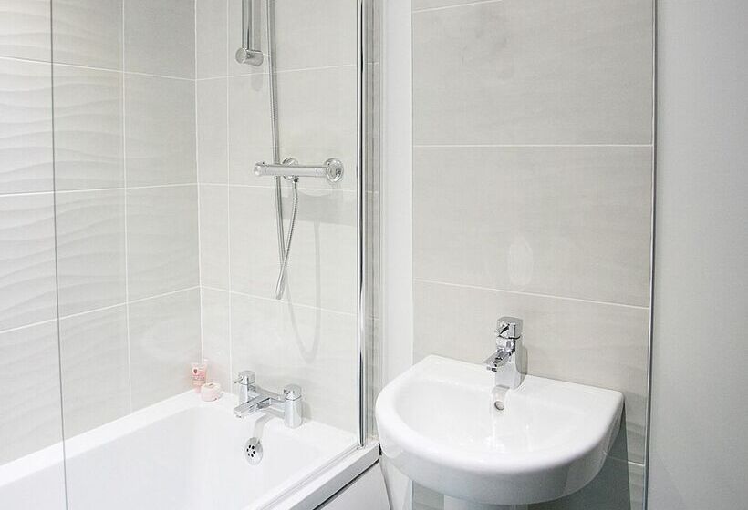 Coast & City Apartments