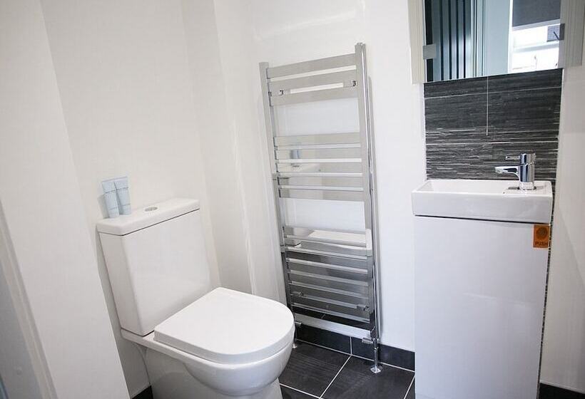 Coast & City Apartments