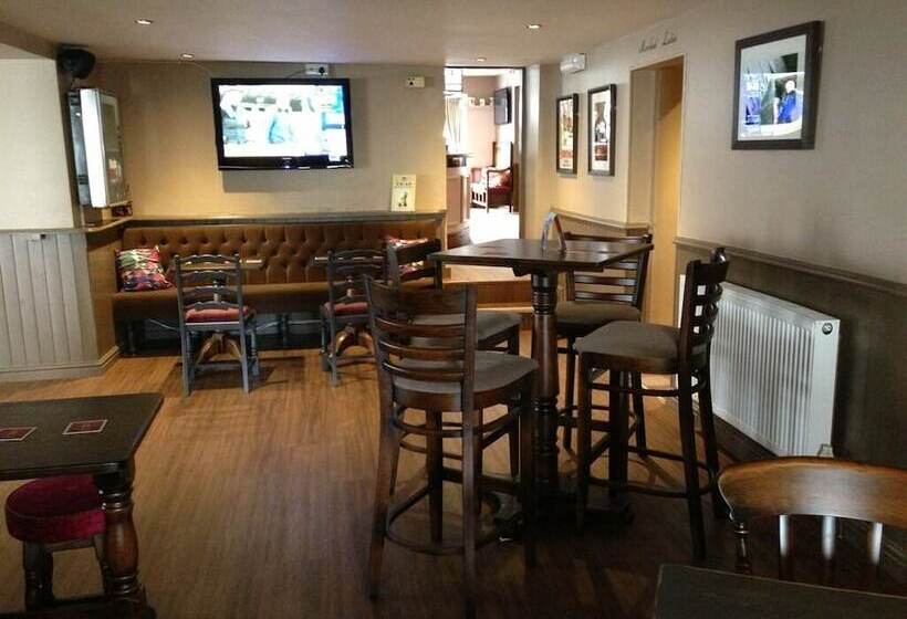 Отель Bulkeley Arms