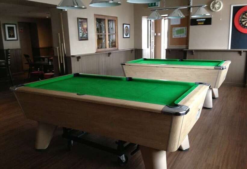 Отель Bulkeley Arms