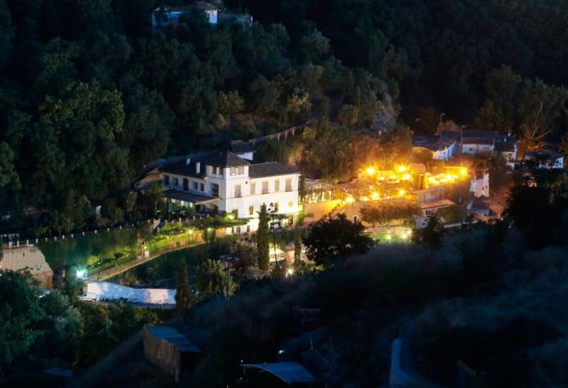 هتل Carmen de Los Chapiteles