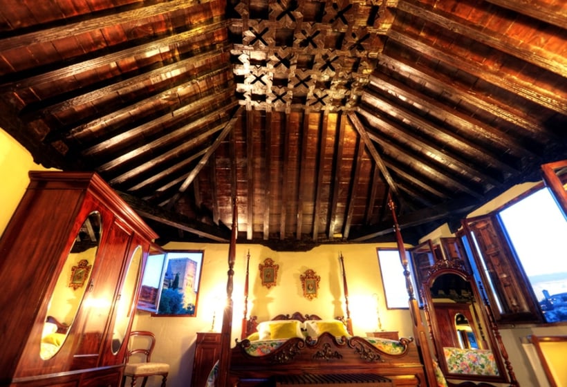 هتل Carmen de Los Chapiteles