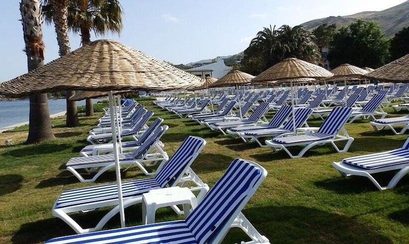 Ladonia Hotels Luna Beach Resort