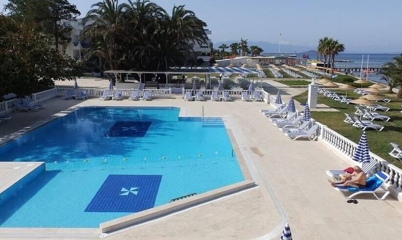 Ladonia Hotels Luna Beach Resort