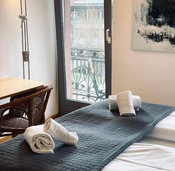 בית מלון כפרי & Restaurant Grüner Baum Merzhausen