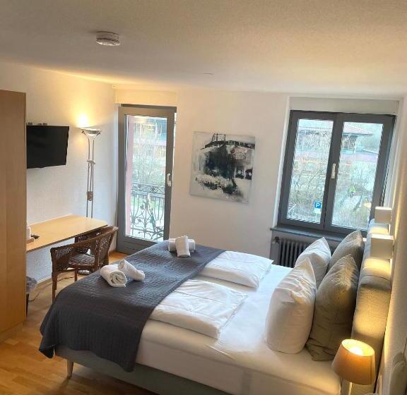 בית מלון כפרי & Restaurant Grüner Baum Merzhausen