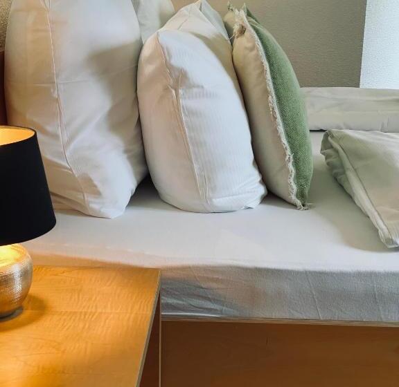 בית מלון כפרי & Restaurant Grüner Baum Merzhausen