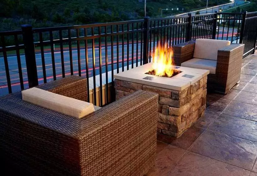 Hotelli Hampton Inn & Suites Pittsburgh Airport South–settlers Ridge
