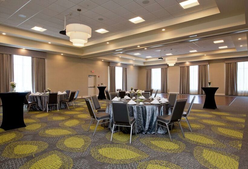 هتل Hilton Garden Inn Martinsburg