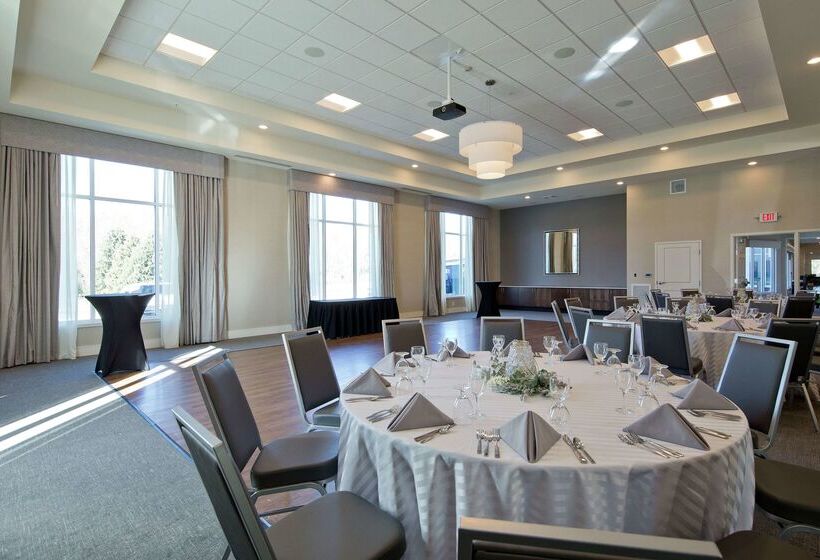 هتل Hilton Garden Inn Martinsburg