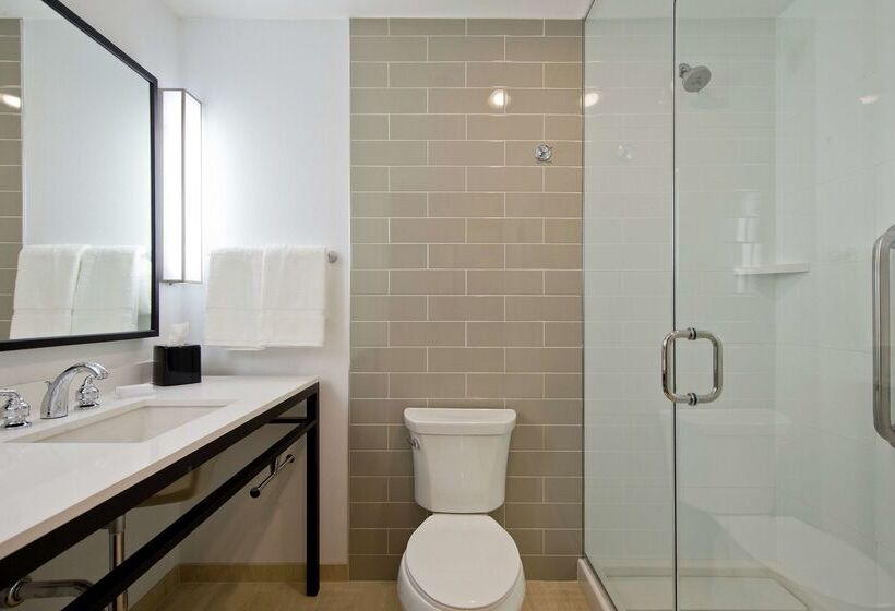 هتل Hilton Garden Inn Martinsburg