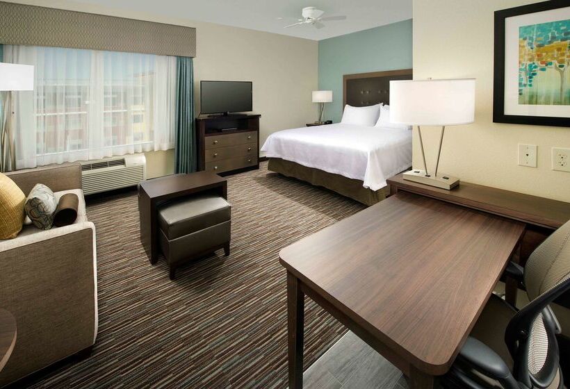 هتل Homewood Suites By Hilton San Antonio Airport