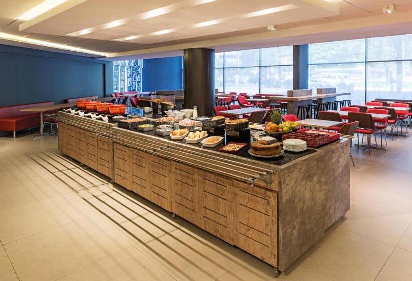 ホテル Ibis Santos Valongo