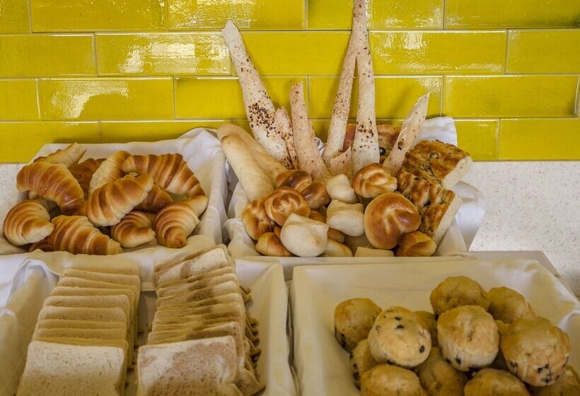 Mosaic Hotel Mussoorie Mallroad