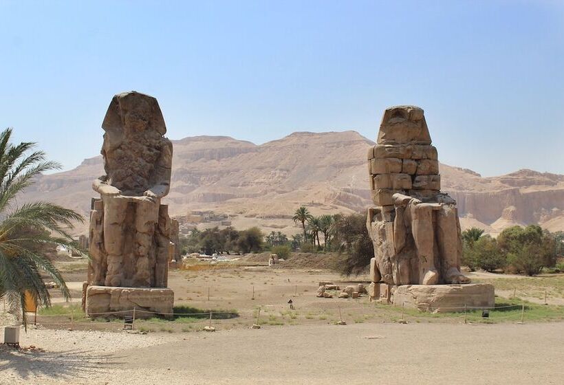 هتل New Memnon