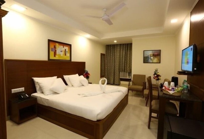 בית מלון כפרי Rainbow