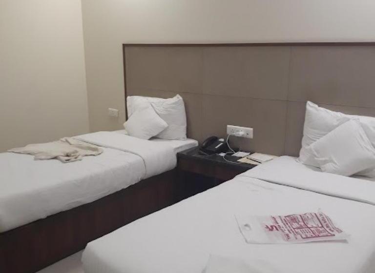 בית מלון כפרי Rainbow