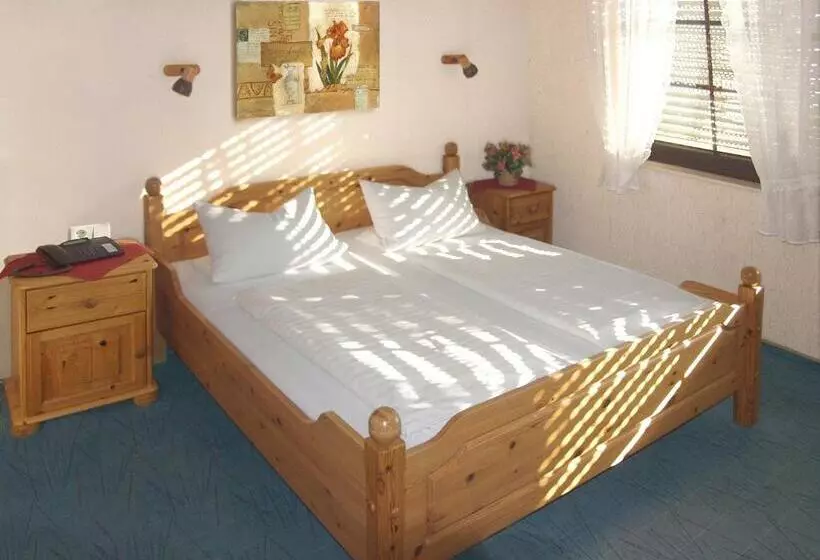 ホテル Restaurant Pfaelzer Stuben