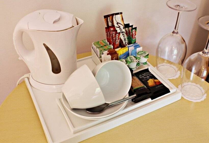 ホテル The Golden Larches