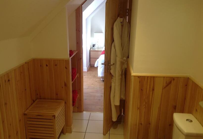 ホテル The Golden Larches