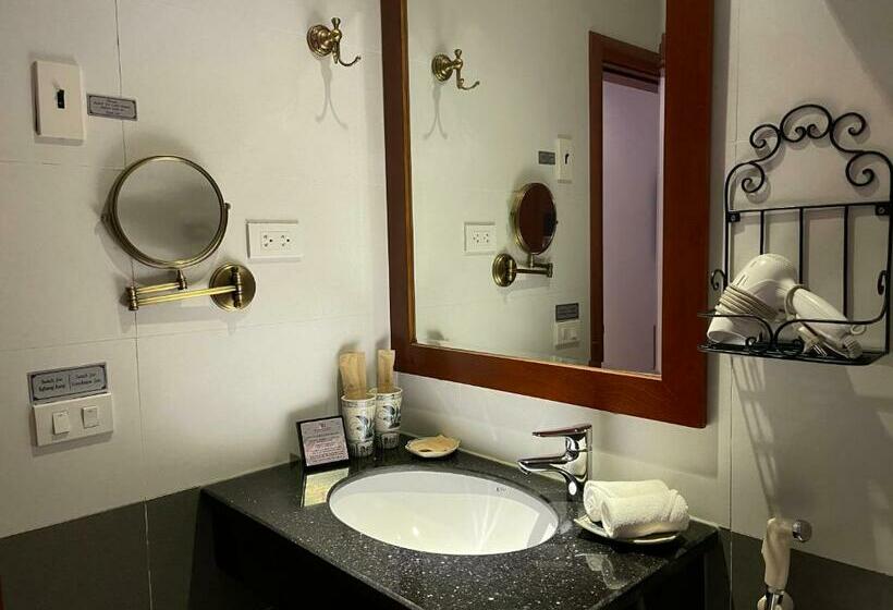 The Vancouver Hotel   Ninh Binh