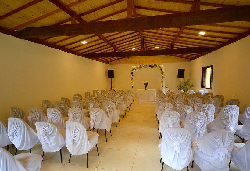 فندق Biergarten Vila Bavaria