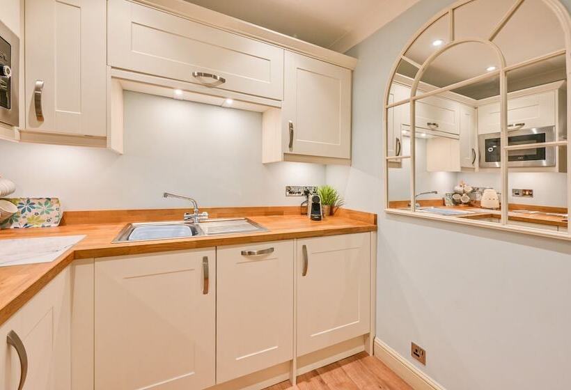 Muntham Luxury Holiday Apartments