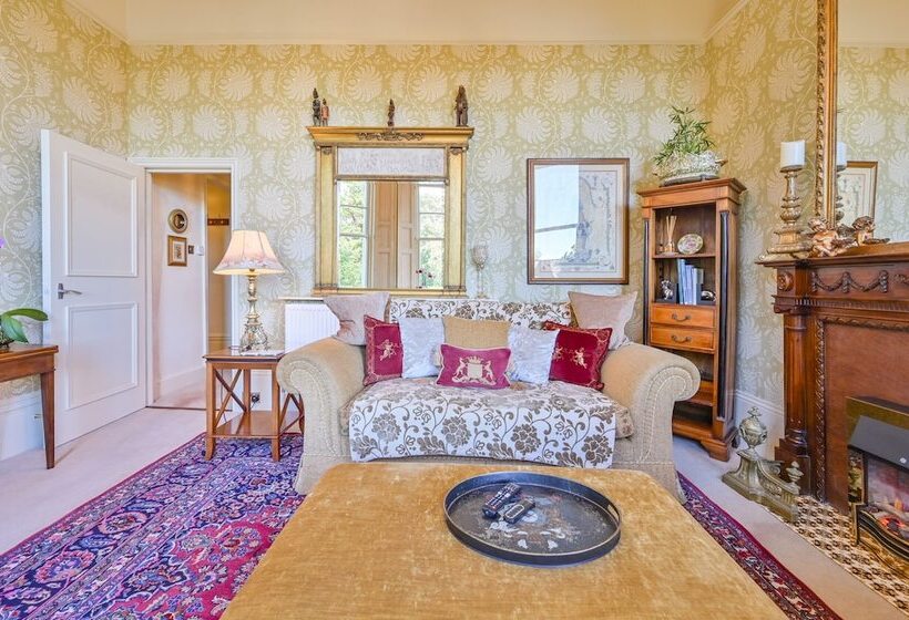 Muntham Luxury Holiday Apartments