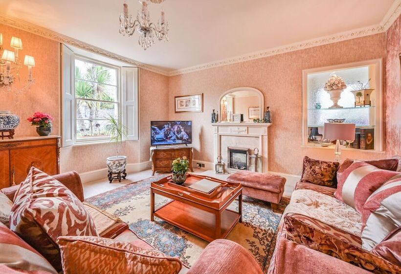 Muntham Luxury Holiday Apartments