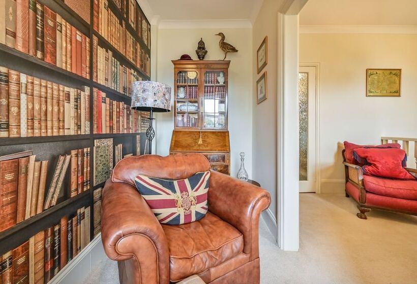 Muntham Luxury Holiday Apartments