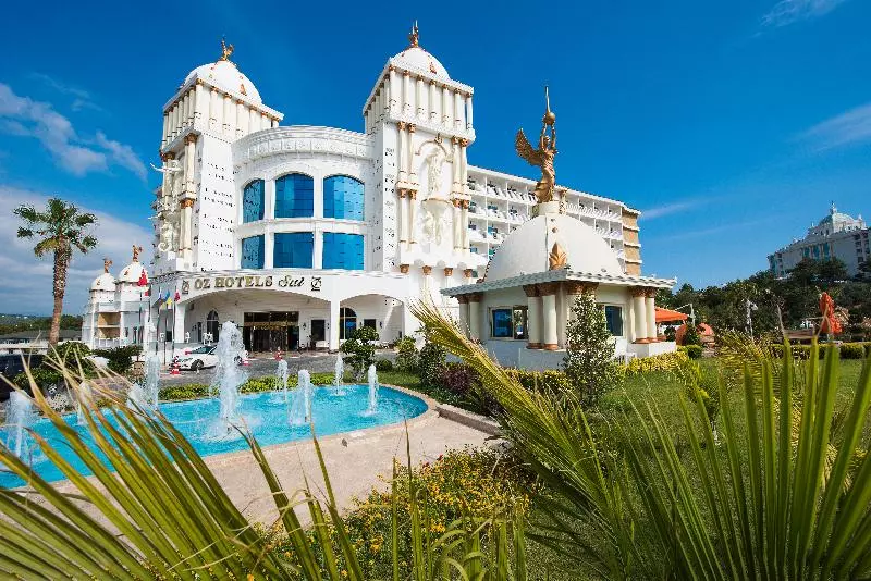 Oz Hotels Sui