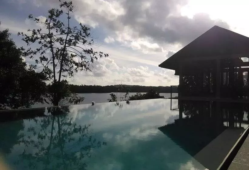Majatalo Sea Heart House On Koggala Lake