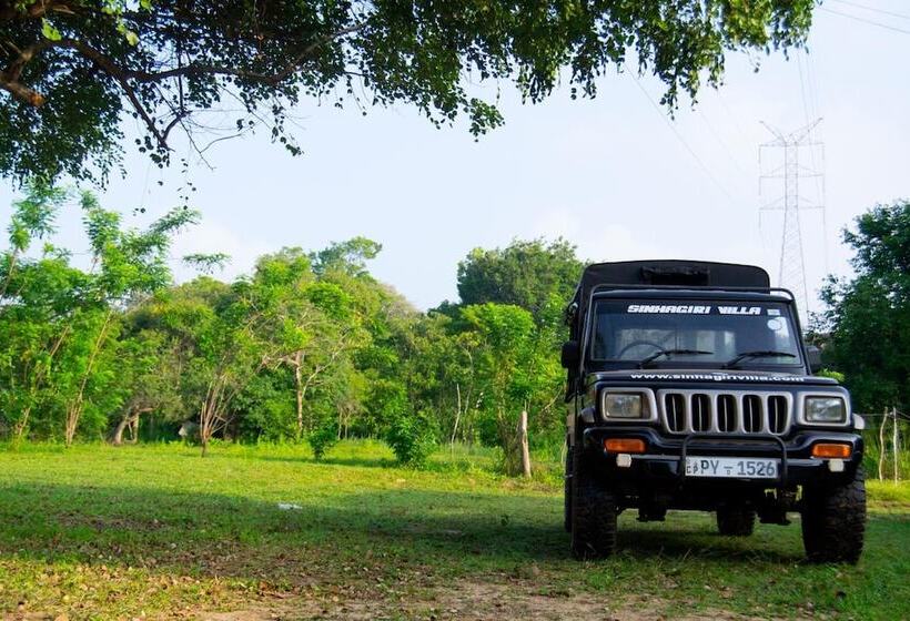 פנסיון Sinhagiri Villa