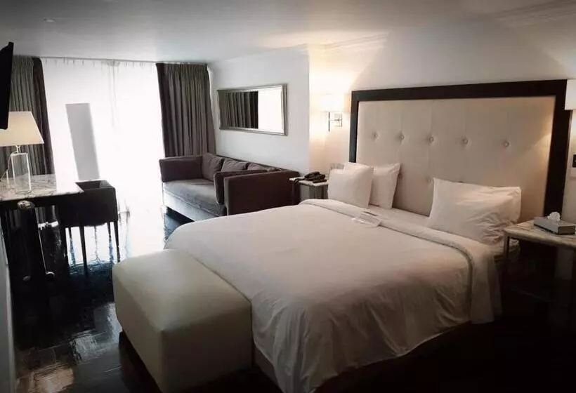 Suites Londres 212