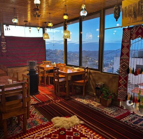 تختخواب و صبحانه Petra Desert Dream