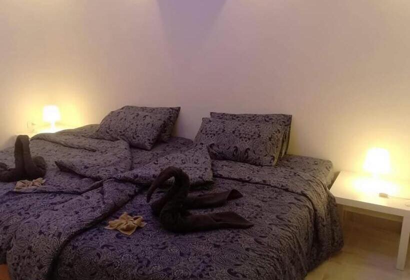 تختخواب و صبحانه Petra Desert Dream