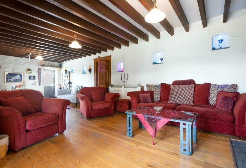 Bed and Breakfast The Cedars