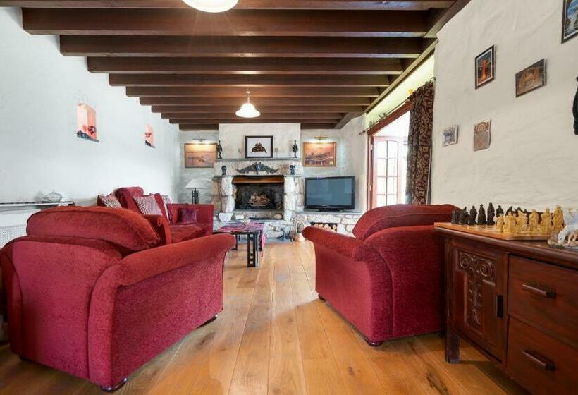 Bed and Breakfast The Cedars