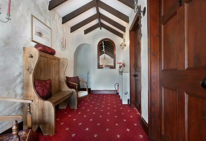 Bed and Breakfast The Cedars