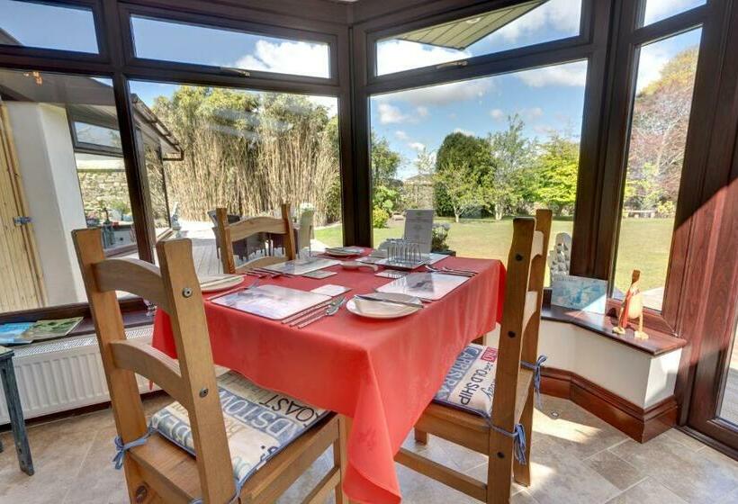 Bed and Breakfast The Cedars