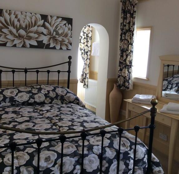 مبيت وإفطار The Coach House