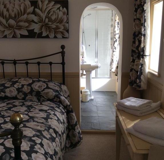 مبيت وإفطار The Coach House