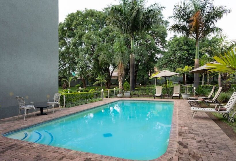 Fallsway Apartments Burley Court