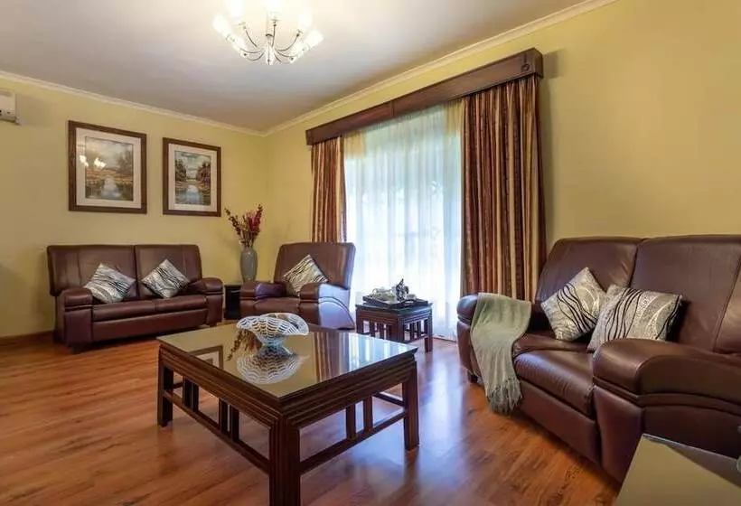 Fallsway Apartments   Burley Court